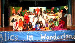 Large Cast Children's Play for Young Performers - Alice in Wonderland