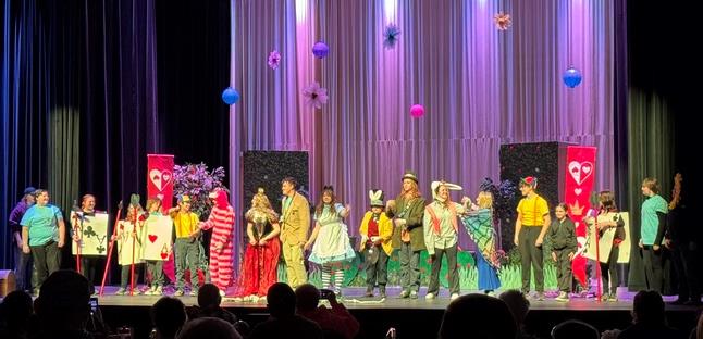 Alice in Wonderland Large Cast Kids Play