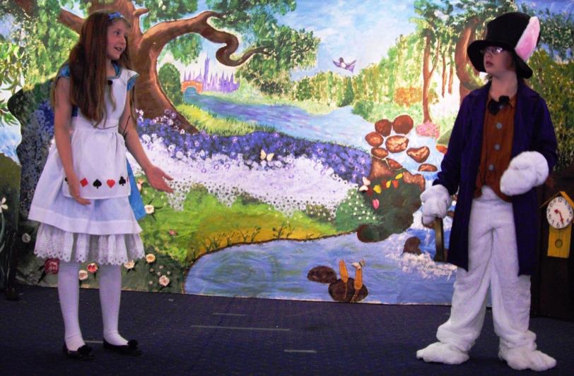 Alice in Wonderland play for kids to perform