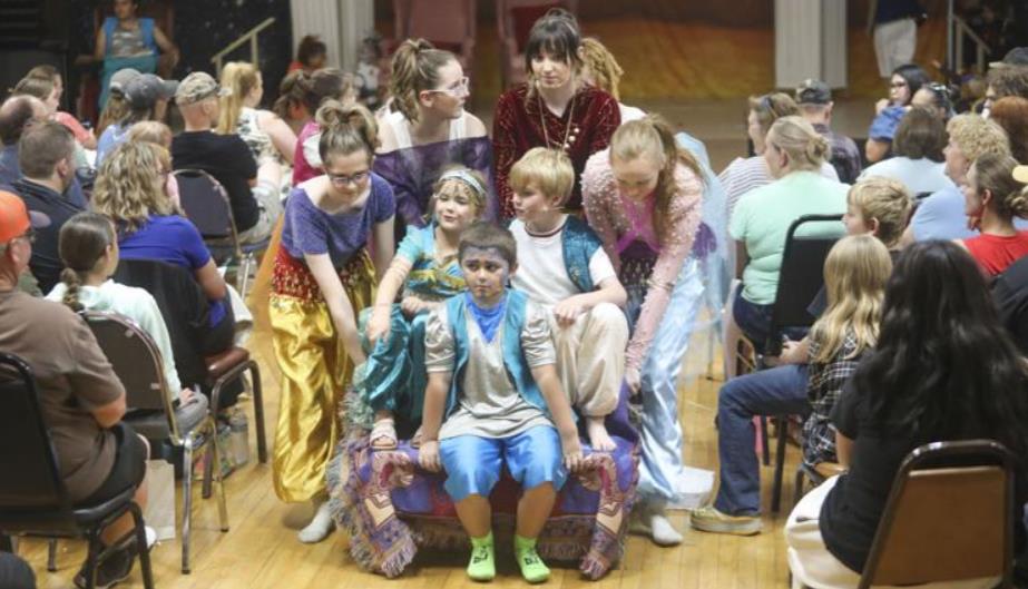 Kids performance in Aladdin