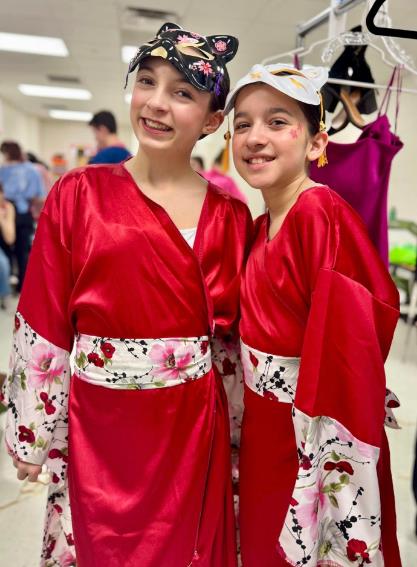 Sadako performers A Thousand Cranes
