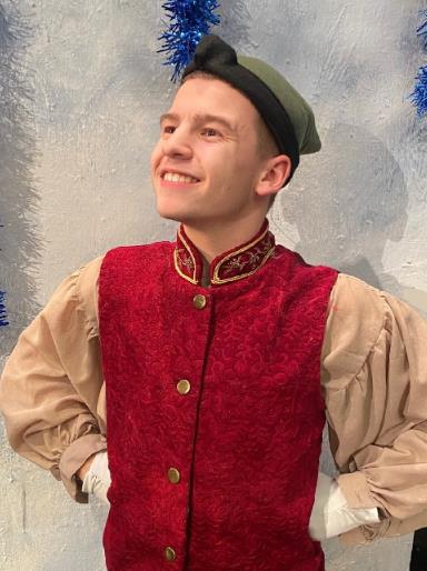 High School performers in A Christmas Peter Pan