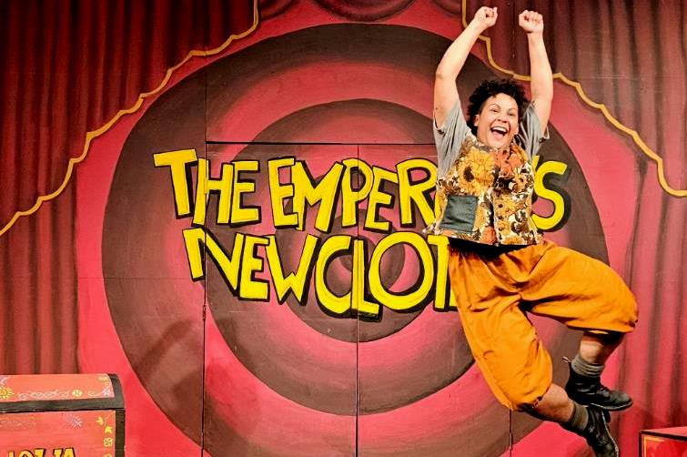 The Emperor's New Clothes small cast play for young audiences.