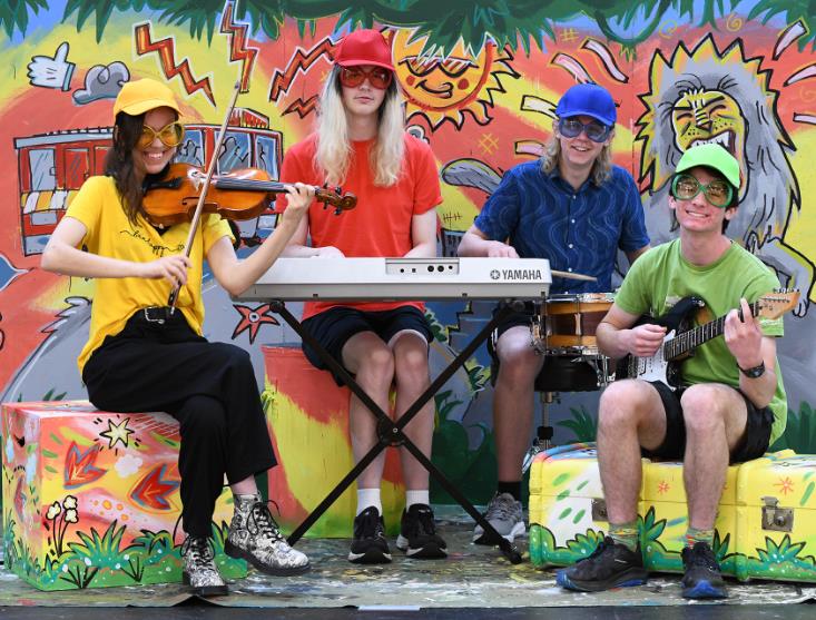 Easy songs and Music in I Think I Can Play