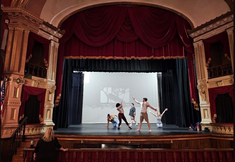 Tibbits produces ArtReach's play