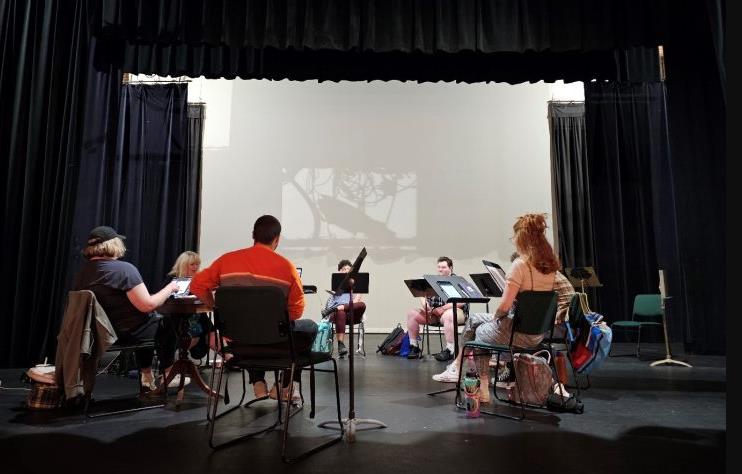 Emperoros' New Clothes at the Tibbits