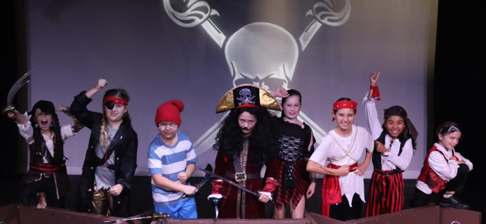 Pirates in Peter Pan for kids to perform