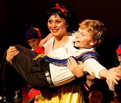 Snow White and her Prince!  ArtReach's Snow White Play!