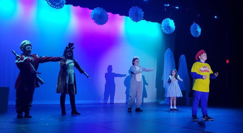 Young Performers Twas the Night Before Christmas