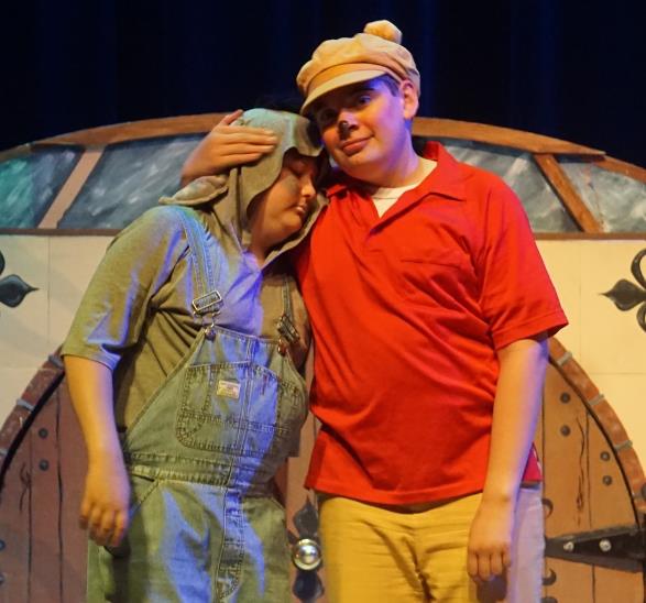 Pooh and Eyeore in Winnie the Pooh play for kids