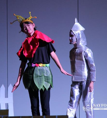 Kids perform in ArtReach play The Wizard of Oz
